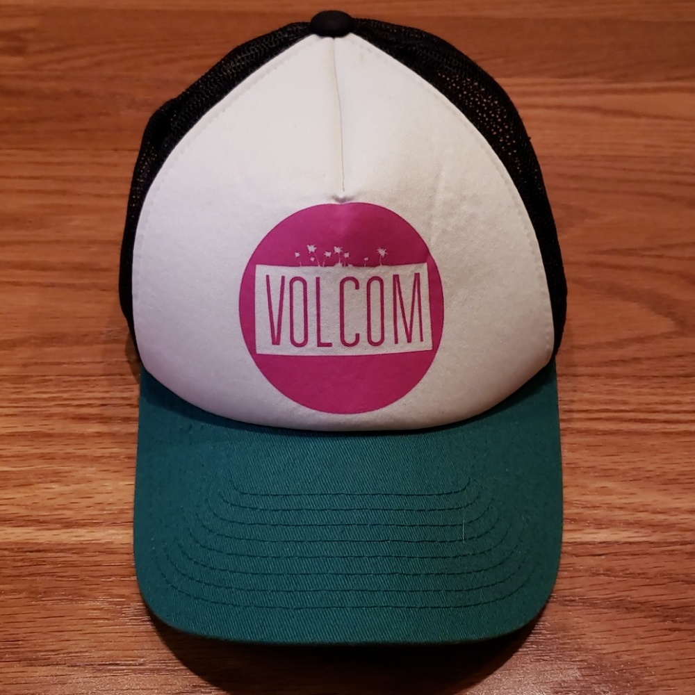 Volcom Snapback Trucker Hat